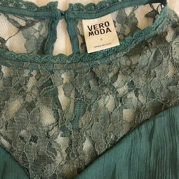 🍏 Vintage Vero Moda Emerald-Teal Green Lace Empire-Style Mini Dress - Picture 2 of 6